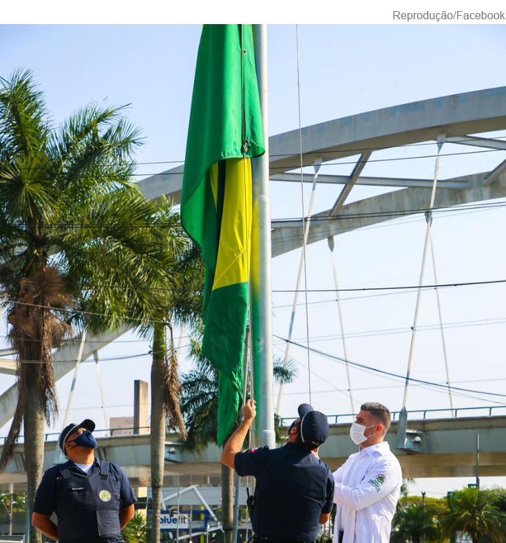 7 de Setembro em Osasco hasteamento da Bandeira do Brasil é feito por